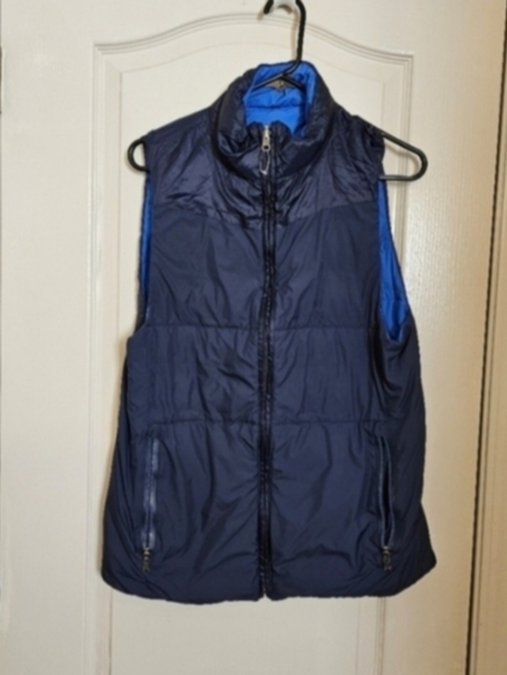 Reversible Puffer Vest in Navy and Royal Blue Sz S